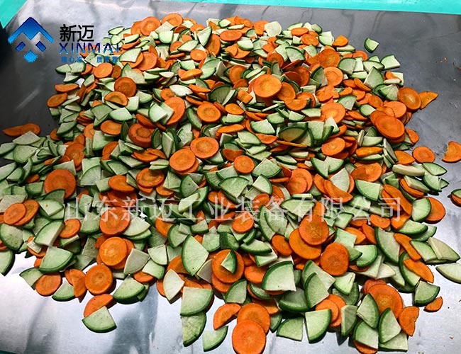 油炸黄瓜、胡萝卜片